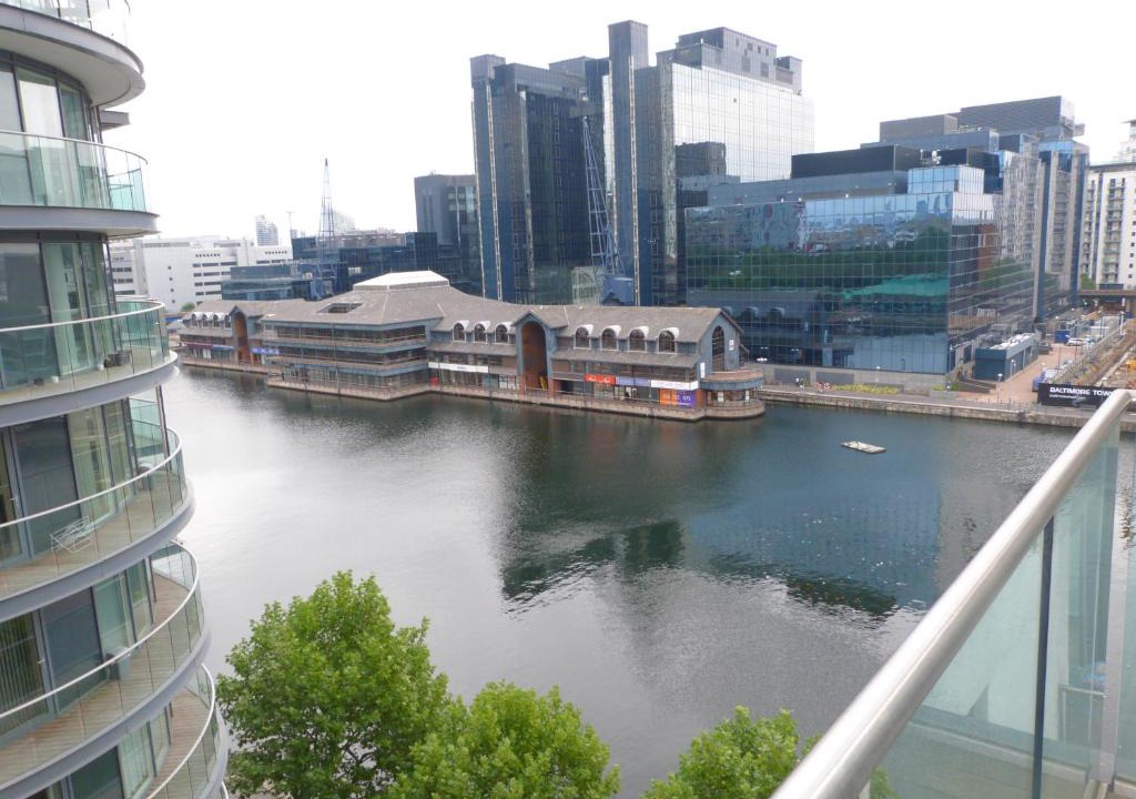 Isle of Dogs Apartment | 1 Bed Suite, Waterside, Canary Wharf