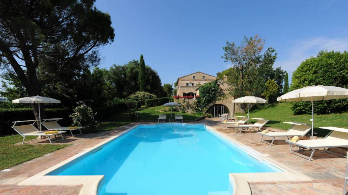 Rupoli Villa | 1000 m² Villa ∙ 14 bedrooms ∙ 40 guests