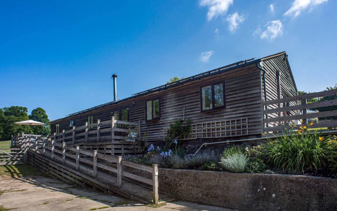 Mayfield Other | 110 m² Unique rental ∙ 4 bedrooms ∙ 8 guests