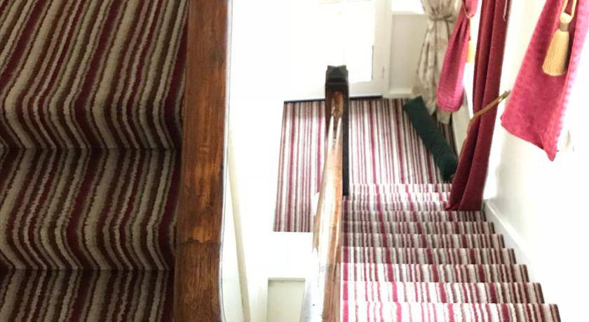 Kilkeel Apartment | 117 m² Apartment ∙ 4 bedrooms ∙ 9 guests