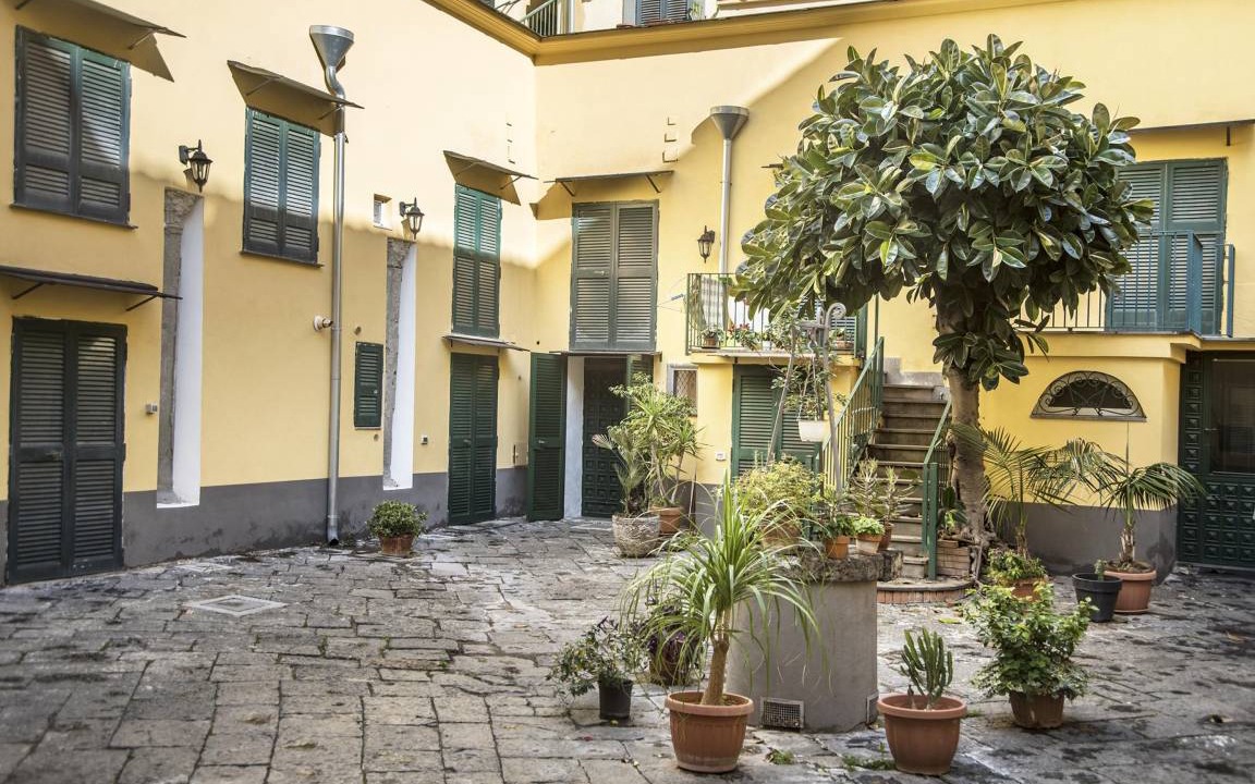 Chiaia Apartment | 120 m² Apartment ∙ 1 bedroom ∙ 5 guests