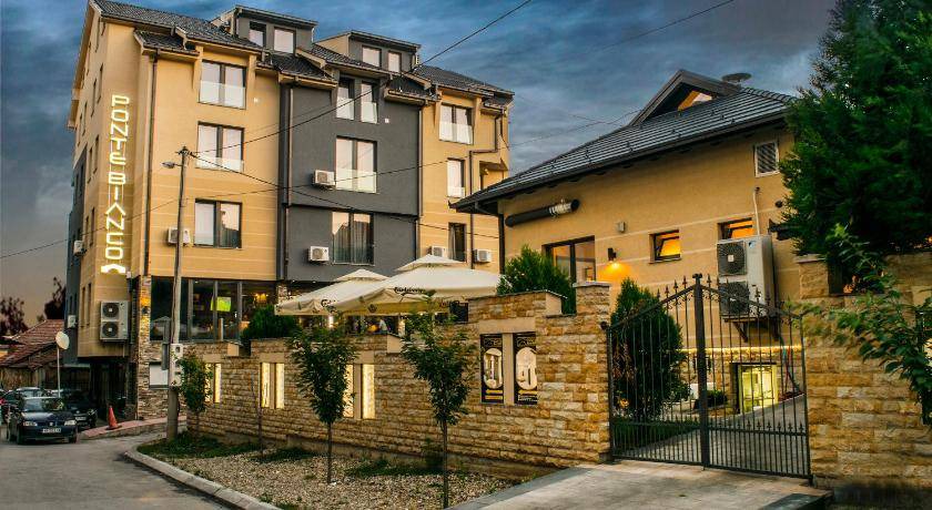 Vranje Bed & Breakfast | 120 m² Bed and breakfast ∙ 3 bedrooms ∙ 6 guests