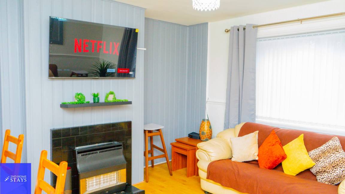 Cradley Heath House | 145 m² House ∙ 6 bedrooms ∙ 14 guests