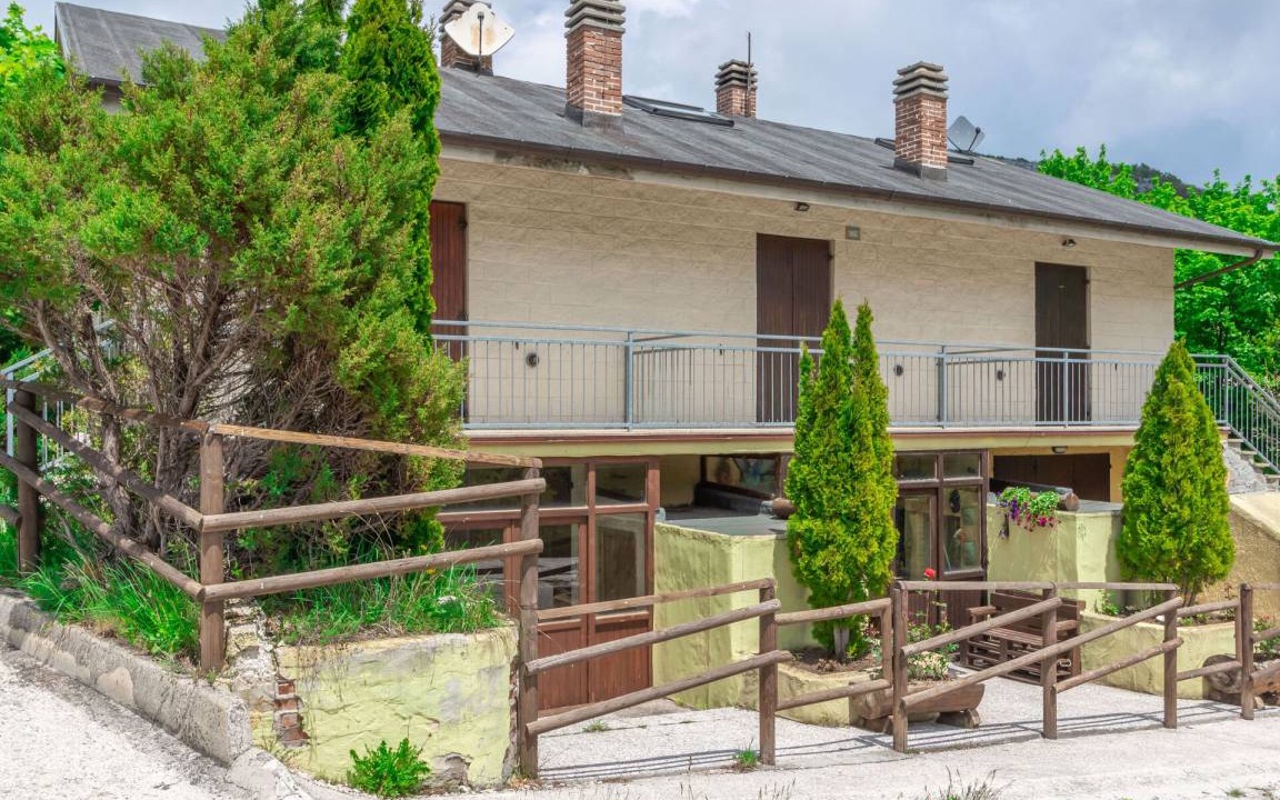 Bolognola Other | 150 m² Accommodation ∙ 3 bedrooms ∙ 8 guests