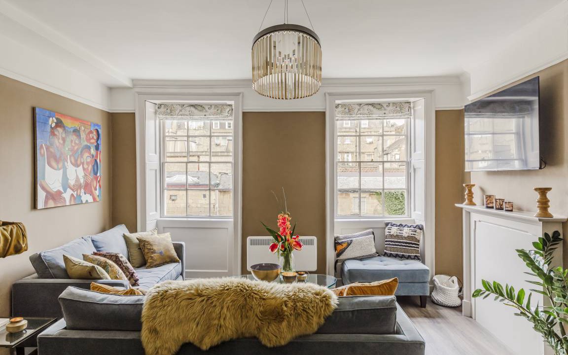 Upper Town Apartment | 150 m² Apartment ∙ 4 bedrooms ∙ 8 guests