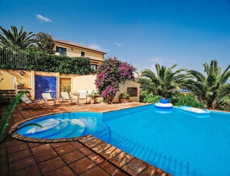 Patti House | 150 m² House ∙ 3 bedrooms ∙ 8 guests