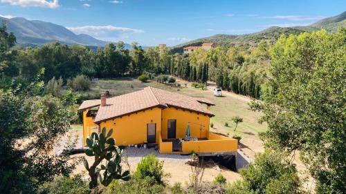 Fluminimaggiore Bed & Breakfast | 16 m² Bed and breakfast ∙ 3 guests