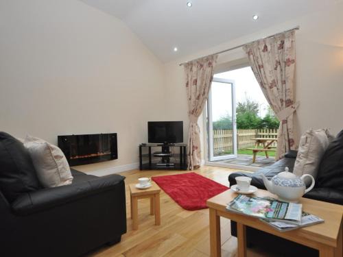 Blakeney House | 2 Bed in Blakeney 54766
