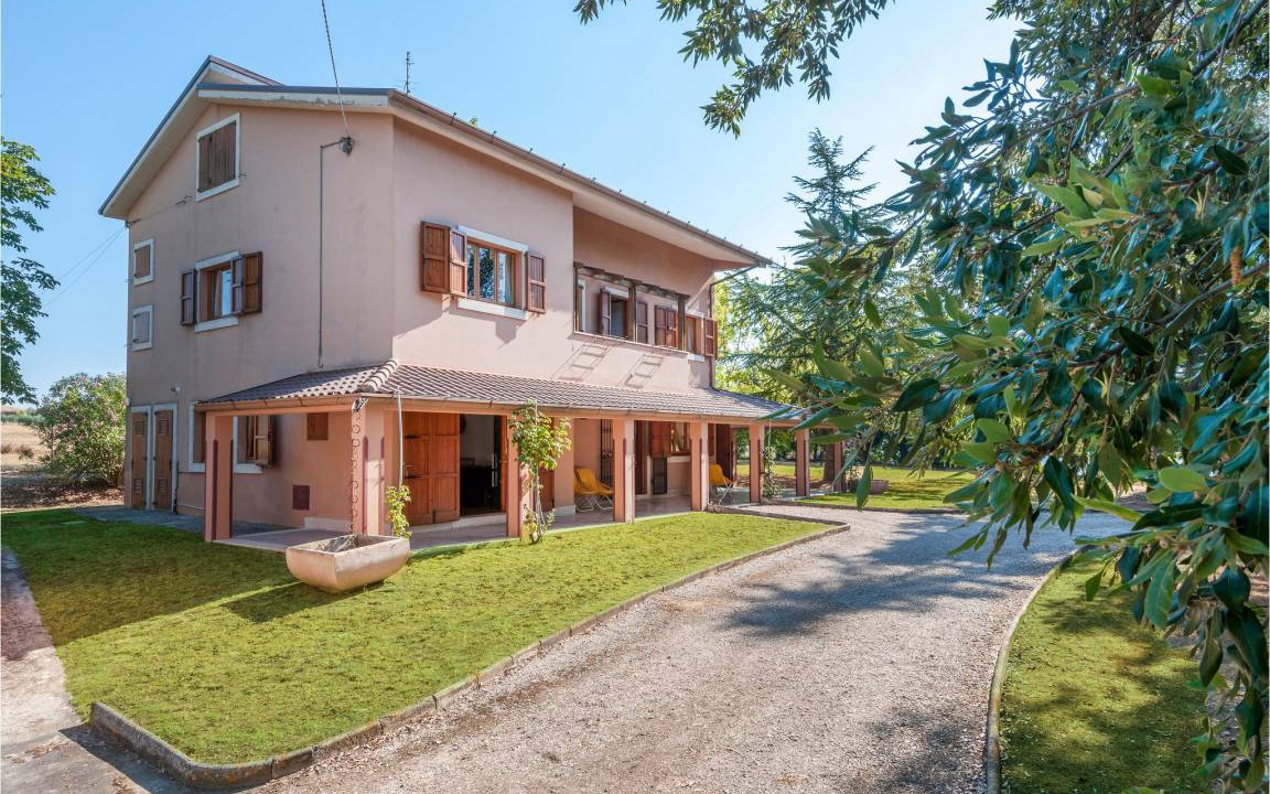 Ponzano di Fermo House | 210 m² House ∙ 4 bedrooms ∙ 8 guests