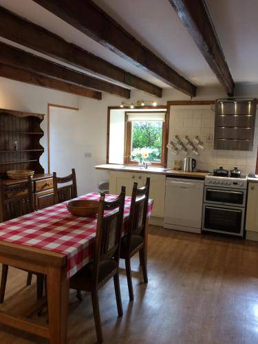 North Watten House | 230 m² House ∙ 3 bedrooms ∙ 6 guests