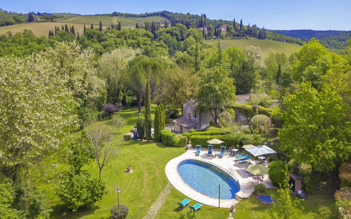 Radda in Chianti Villa | 230 m² Villa ∙ 6 bedrooms ∙ 12 guests