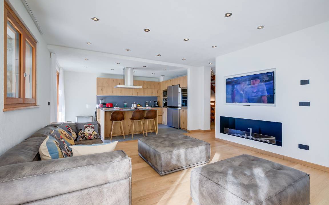 Sauze d'Oulx Ski Chalet | 239 m² Chalet ∙ 4 bedrooms ∙ 9 guests