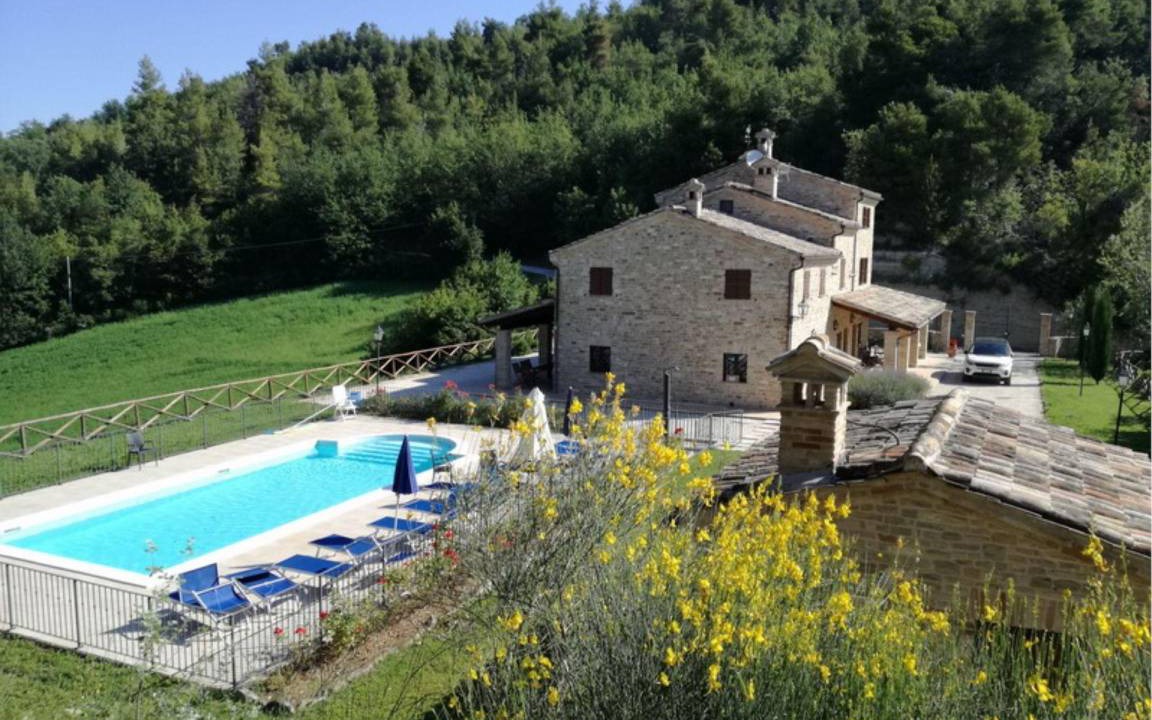 Montelparo House | 250 m² House ∙ 5 bedrooms ∙ 8 guests