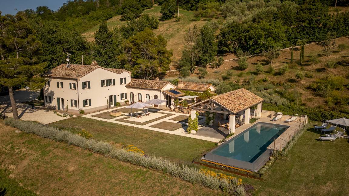 Monterubbiano Villa | 250 m² Villa ∙ 4 bedrooms ∙ 10 guests