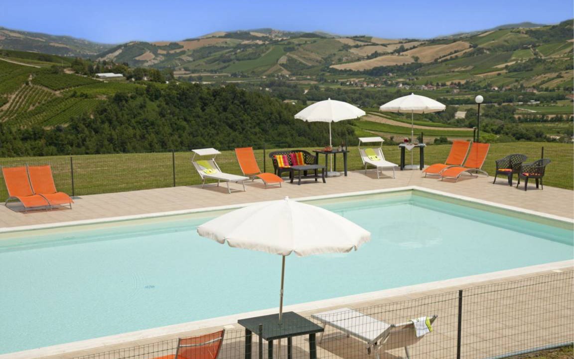 Montelparo House | 280 m² House ∙ 4 bedrooms ∙ 12 guests