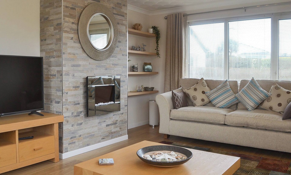 Trearddur Bay Cottage | 3 bedroom accommodation in Trearddur Bay, near Holyhead
