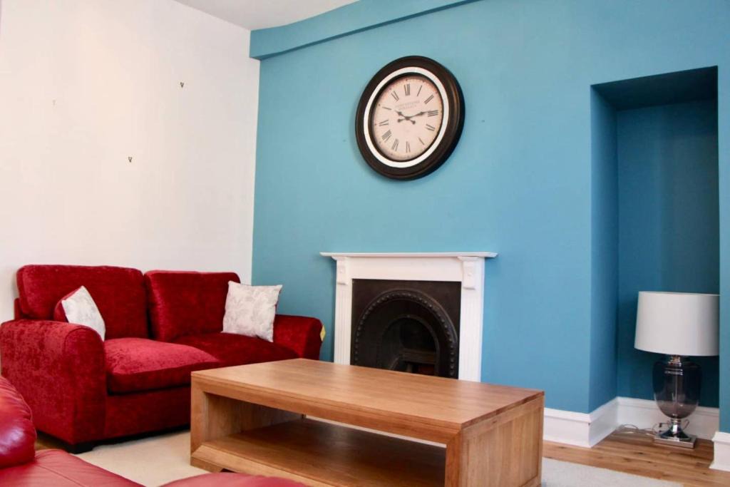 Merchiston Apartment | 3 Bedroom Canal-Side Flat In Fountainbridge