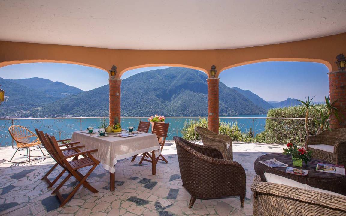 Cressogno Resort | 300 m² Luxury rental ∙ 5 bedrooms ∙ 10 guests