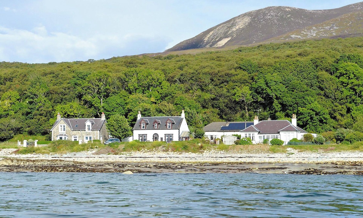 Isle of Arran Cottage | 4 bedroom accommodation in Pirnmill, Isle of Arran