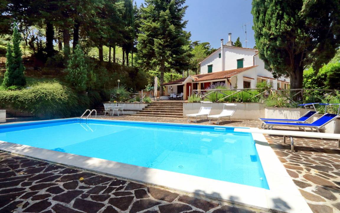 Serripola House | 450 m² House ∙ 5 bedrooms ∙ 12 guests