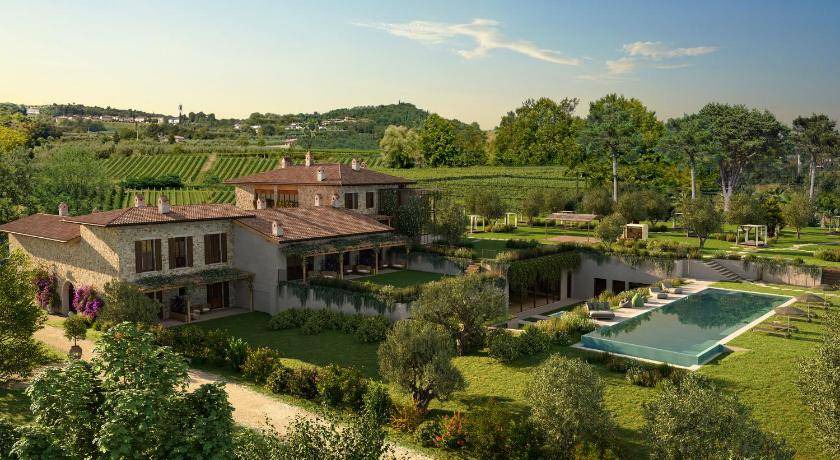 Puegnago del Garda Resort | 48 m² Resort ∙ 3 guests