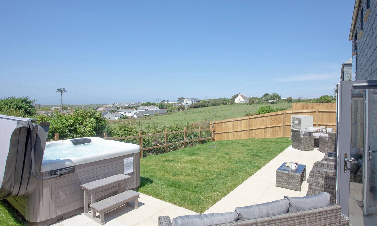 Crantock Cottage | 5 bedroom accommodation in Crantock, near Newquay