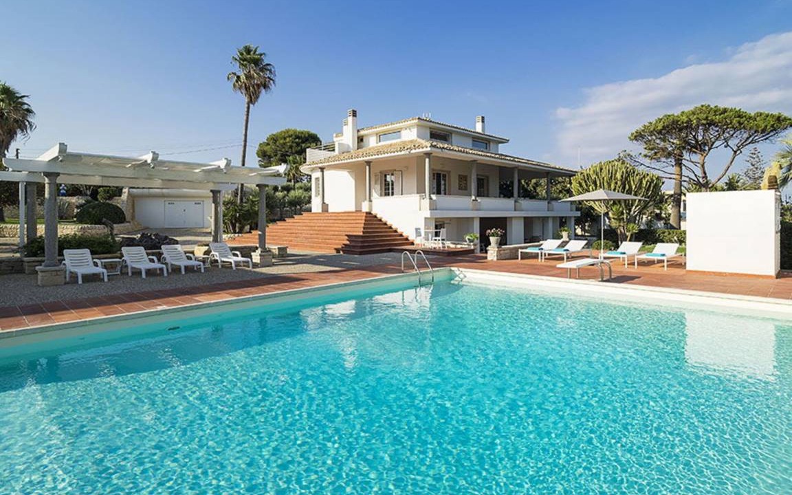 Marina di Modica Villa | 500 m² Villa ∙ 9 bedrooms ∙ 18 guests