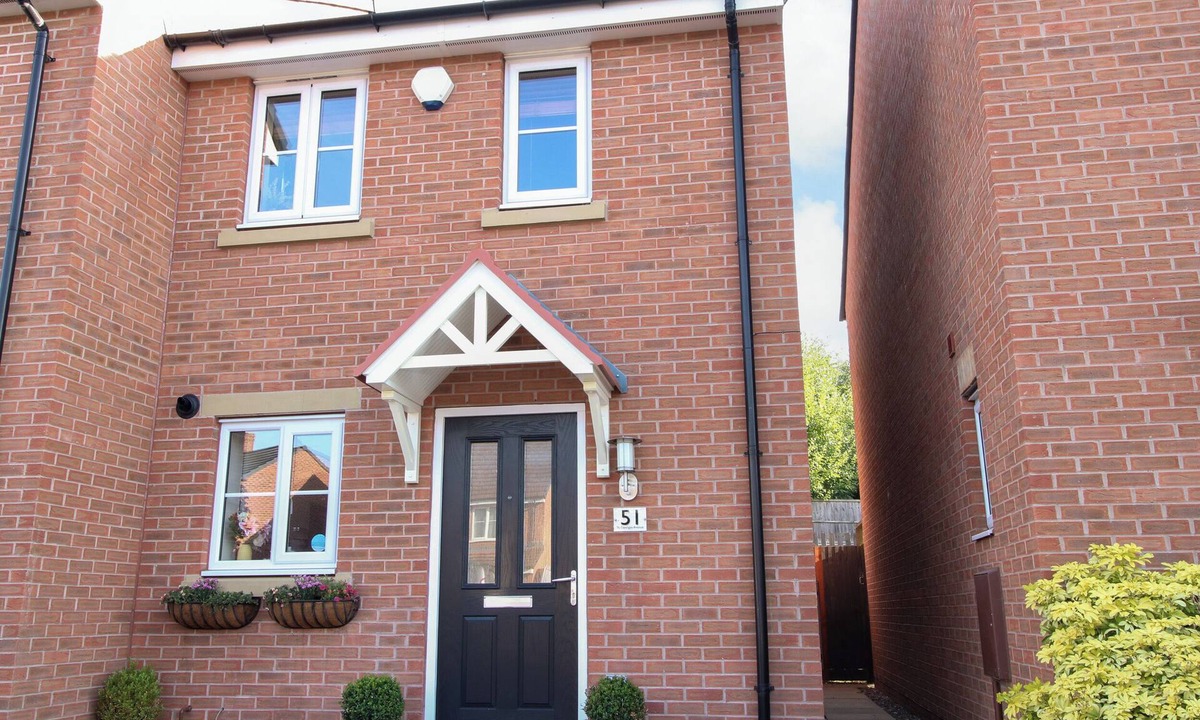 Oakengates Cottage | 51 ST. GEORGES AVENUE, pet friendly, with a garden in Telford