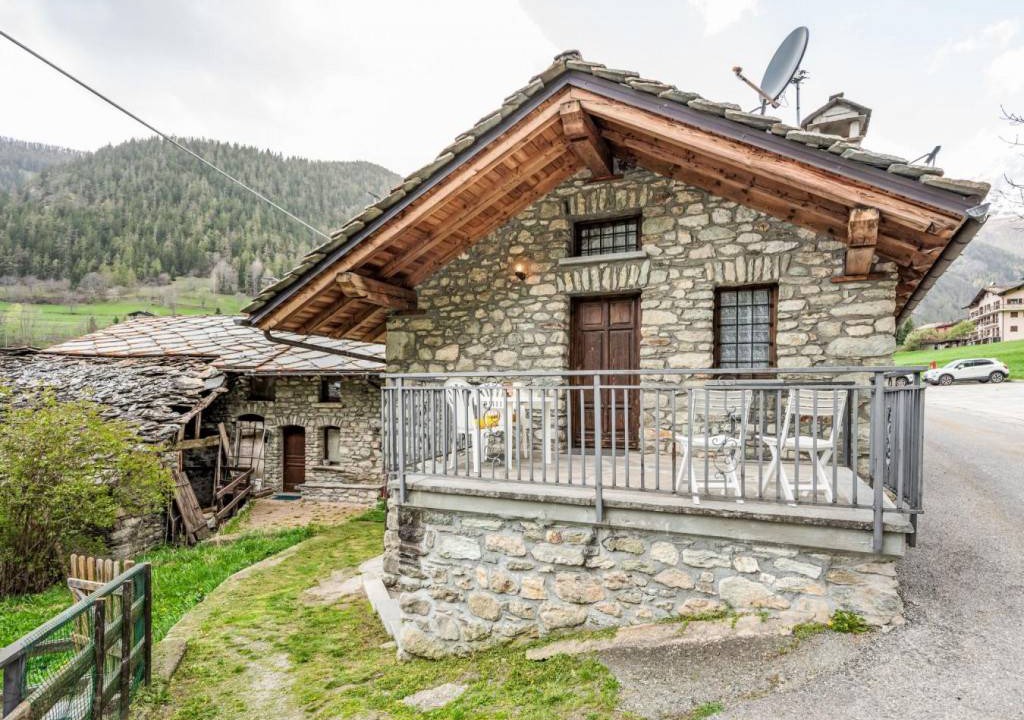 Ollomont Apartment | 55 m² Apartment ∙ 1 bedroom ∙ 3 guests