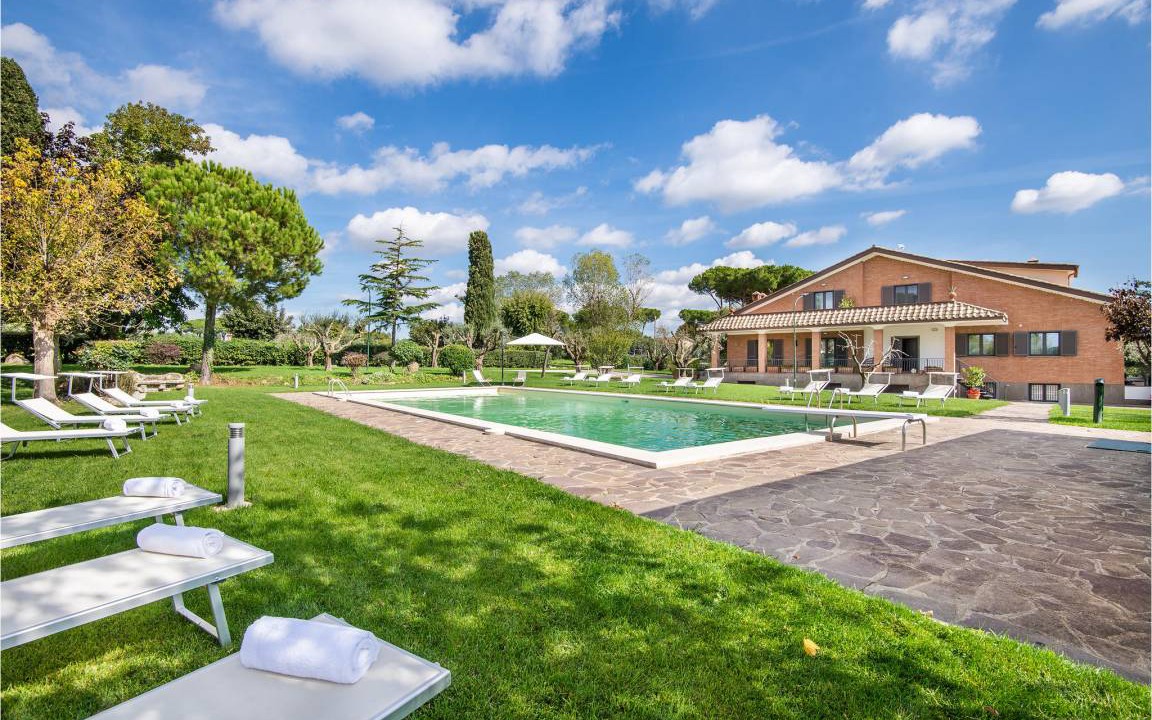 Tragliatella House | 590 m² House ∙ 11 bedrooms ∙ 22 guests