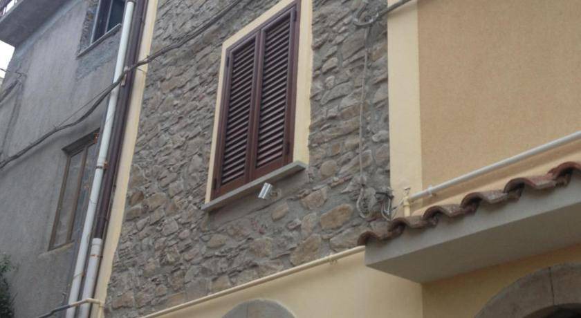 Basico House | 70 m² House ∙ 2 bedrooms ∙ 6 guests