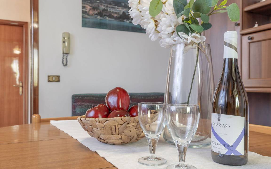San Costanzo Apartment | 90 m² Apartment ∙ 3 bedrooms ∙ 6 guests