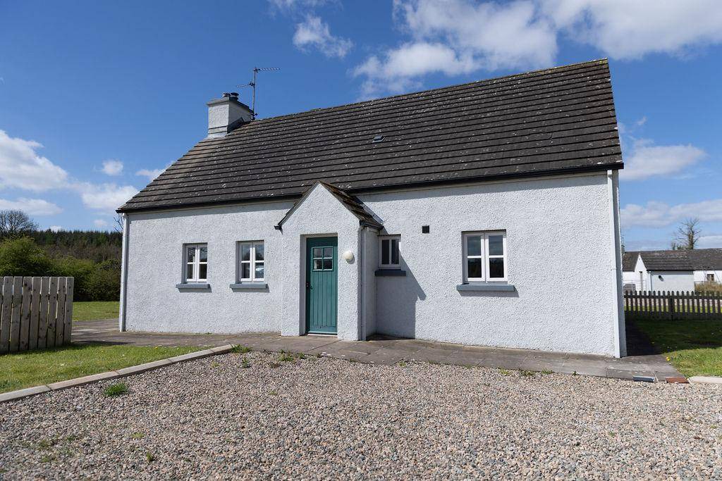 Enniskillen Cottage | 90 m² Cabin ∙ 3 bedrooms ∙ 7 guests