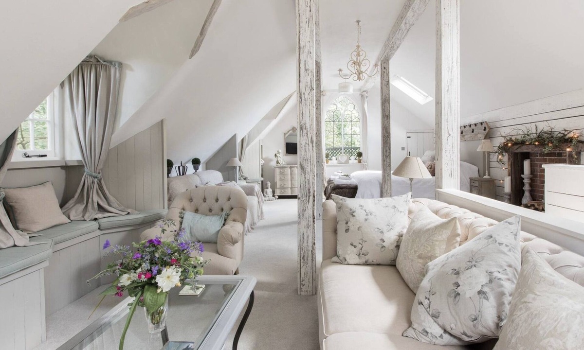 Windsor Cottage | A magical and romantic getaway near Windsor Castle and beside Windsor Great Park
