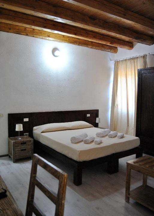 Ales House | Abas Ristorante Pizzeria Affittacamere