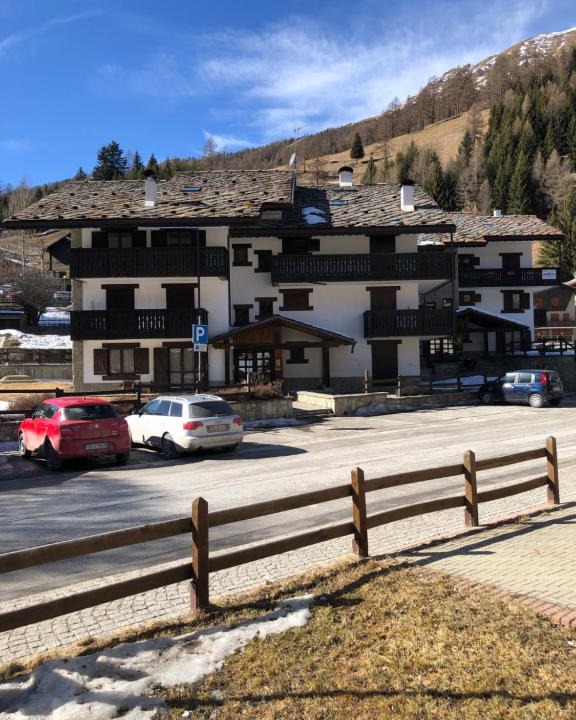 Champoluc Apartment | Accogliente appartamento in centro Champoluc