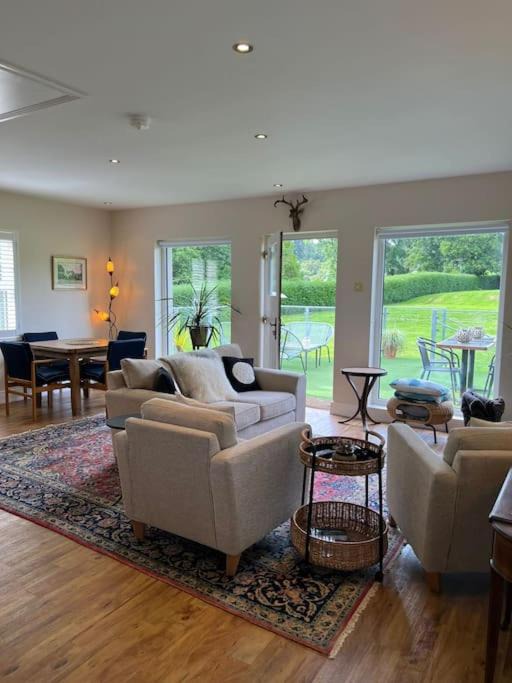 Newtownards Apartment | Adorable one bedroom apartment with balcony