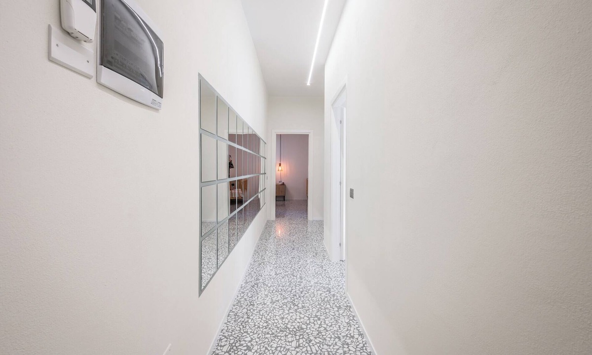 Old Town Apartment | [AN EXCLUSIVE OVERLOOK IN THE HEART OF MODENA] SWING ON THE SQUARE