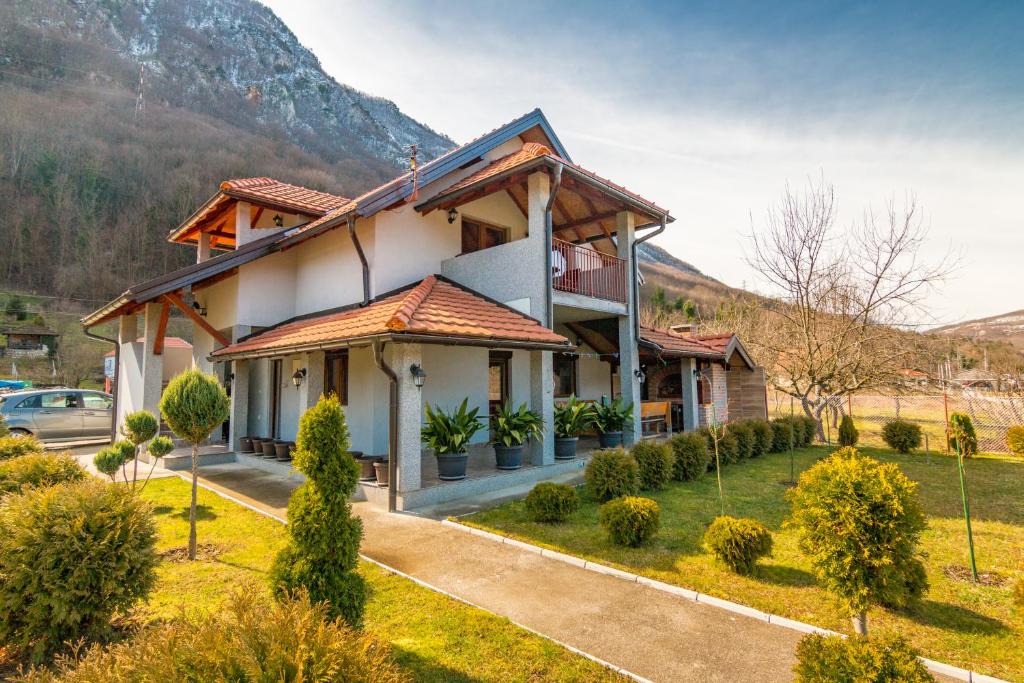 Perucac Apartment | Apartman Lena