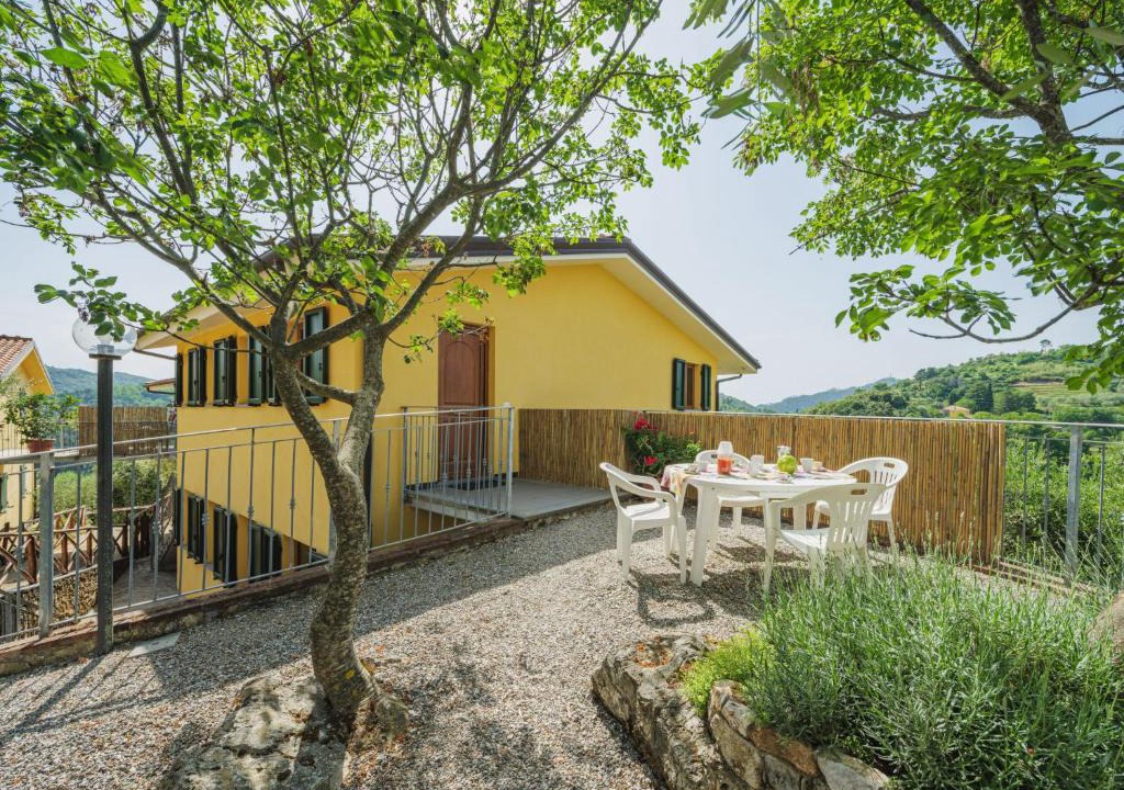 Stabbiano Apartment | Apartment Ca` del Lovi-1 by Interhome