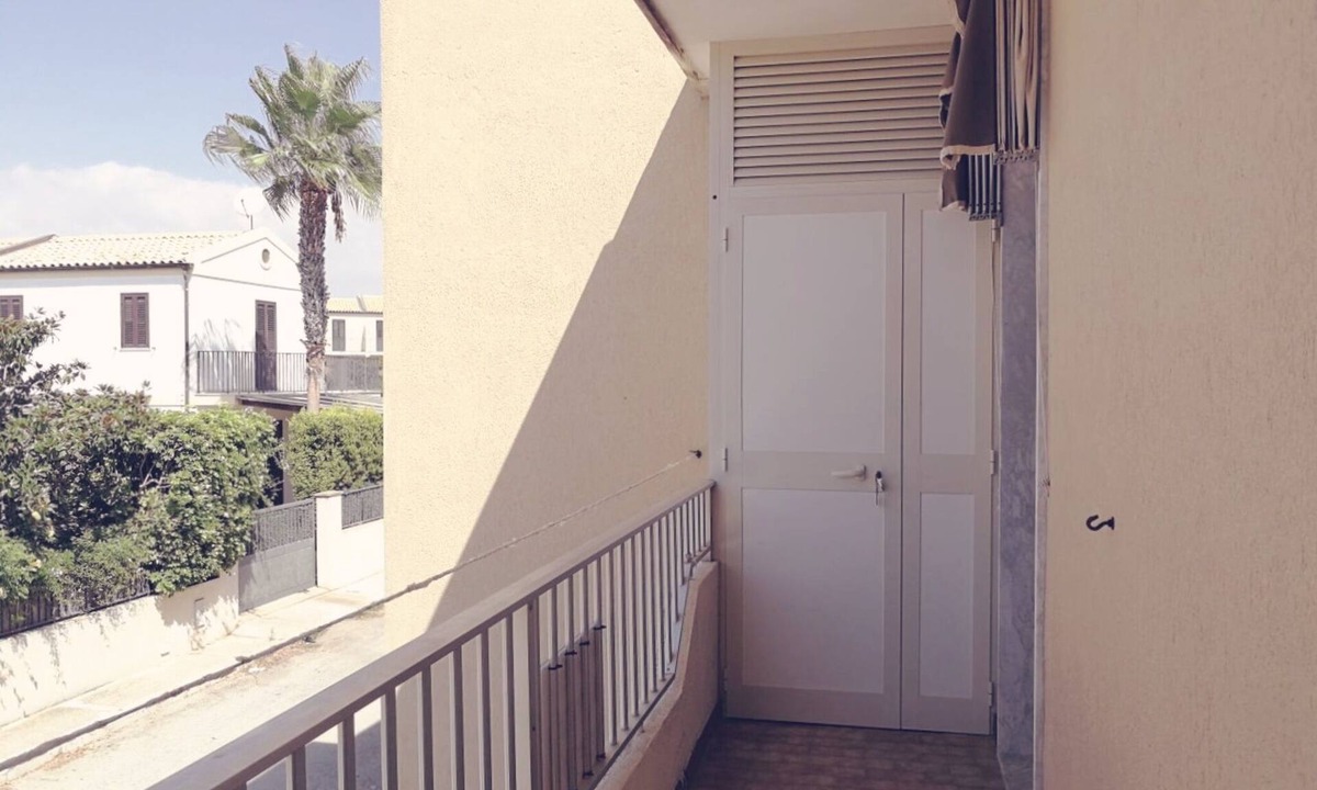 Sampieri Apartment | Apartment 'Casa Cimabue' with Balcony
