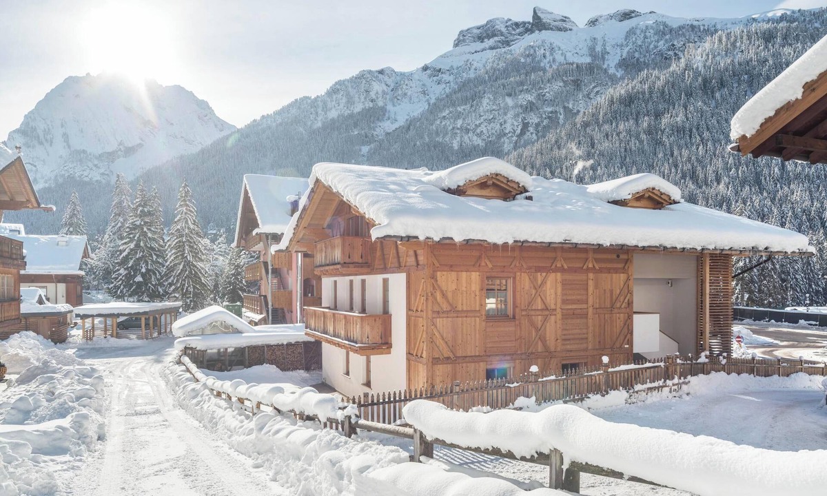 Canazei Apartment | Apartment "Casa Dino - Sass Pordoi" in the Middle of a Fantastic Mountain Scenery