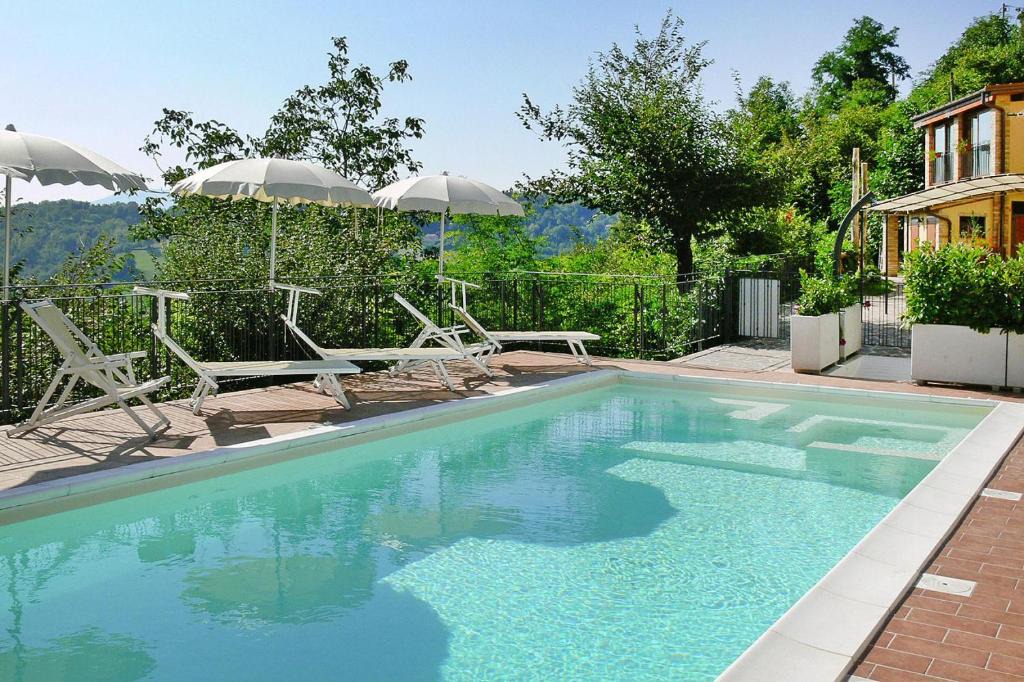 Montefortino Apartment | Apartment in Montefortino with communal pool