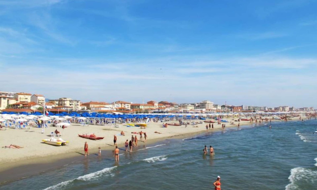 Lido di Camaiore Apartment | Apartment the beach by Interhome