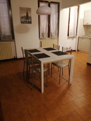 Bagnolo Mella House | APPARTAMENTO SERENA