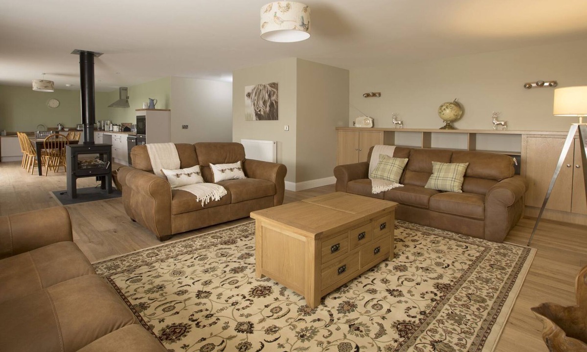 Crieff Cottage | Ard View - large open plan accessible house sleeps 10