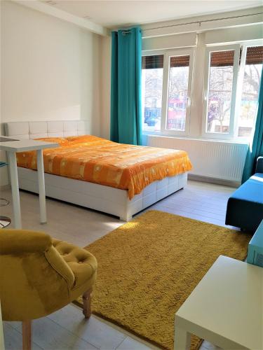 Slavija Apartment | Asya Studio