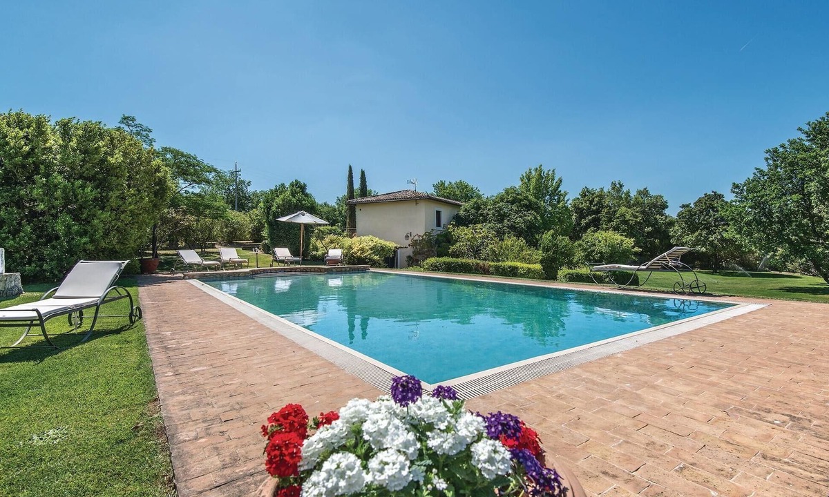 Vitorchiano House | Awesome home in vitorchiano vt