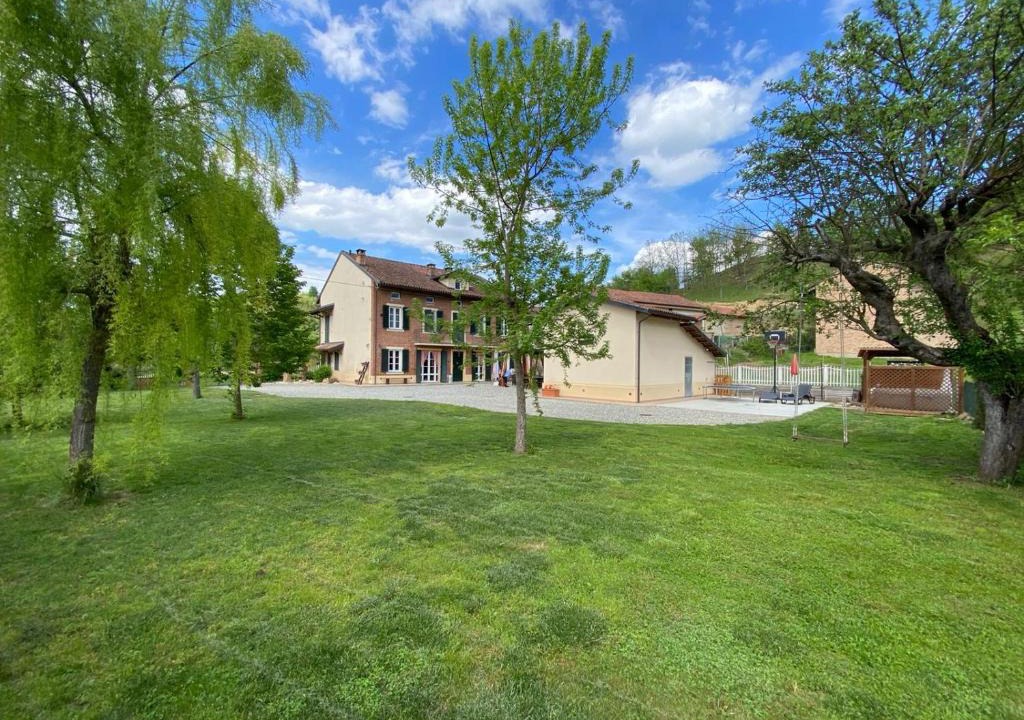 San Damiano dʼAsti Bed & Breakfast | B&B Cascina Martinetta