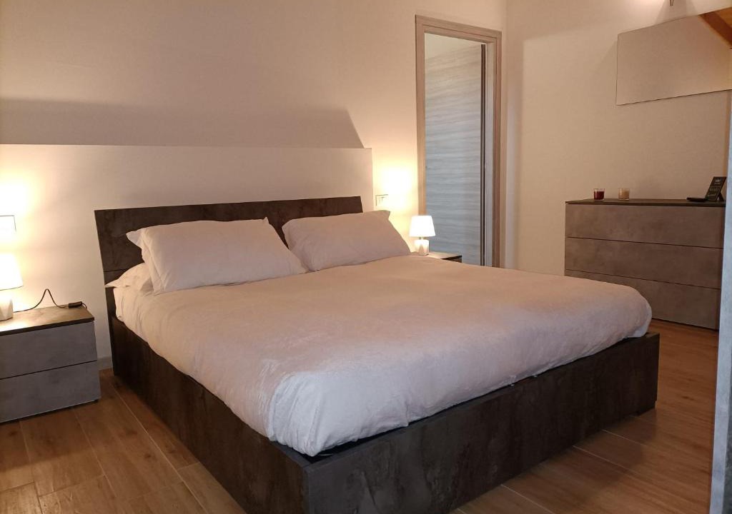 Berzo San Fermo Bed & Breakfast | B&B in Fattoria